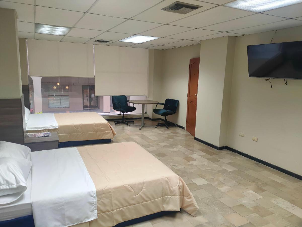 Oceanik Suites & Hotel جواياكيل المظهر الخارجي الصورة